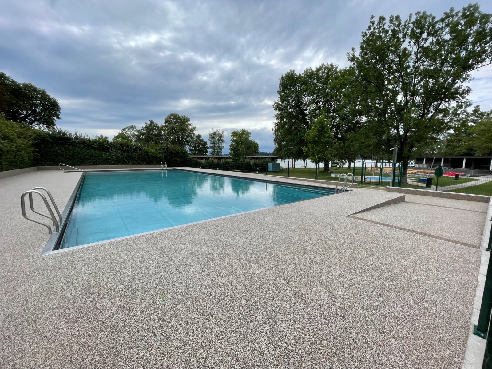 Freischwimmbecken Henndorf